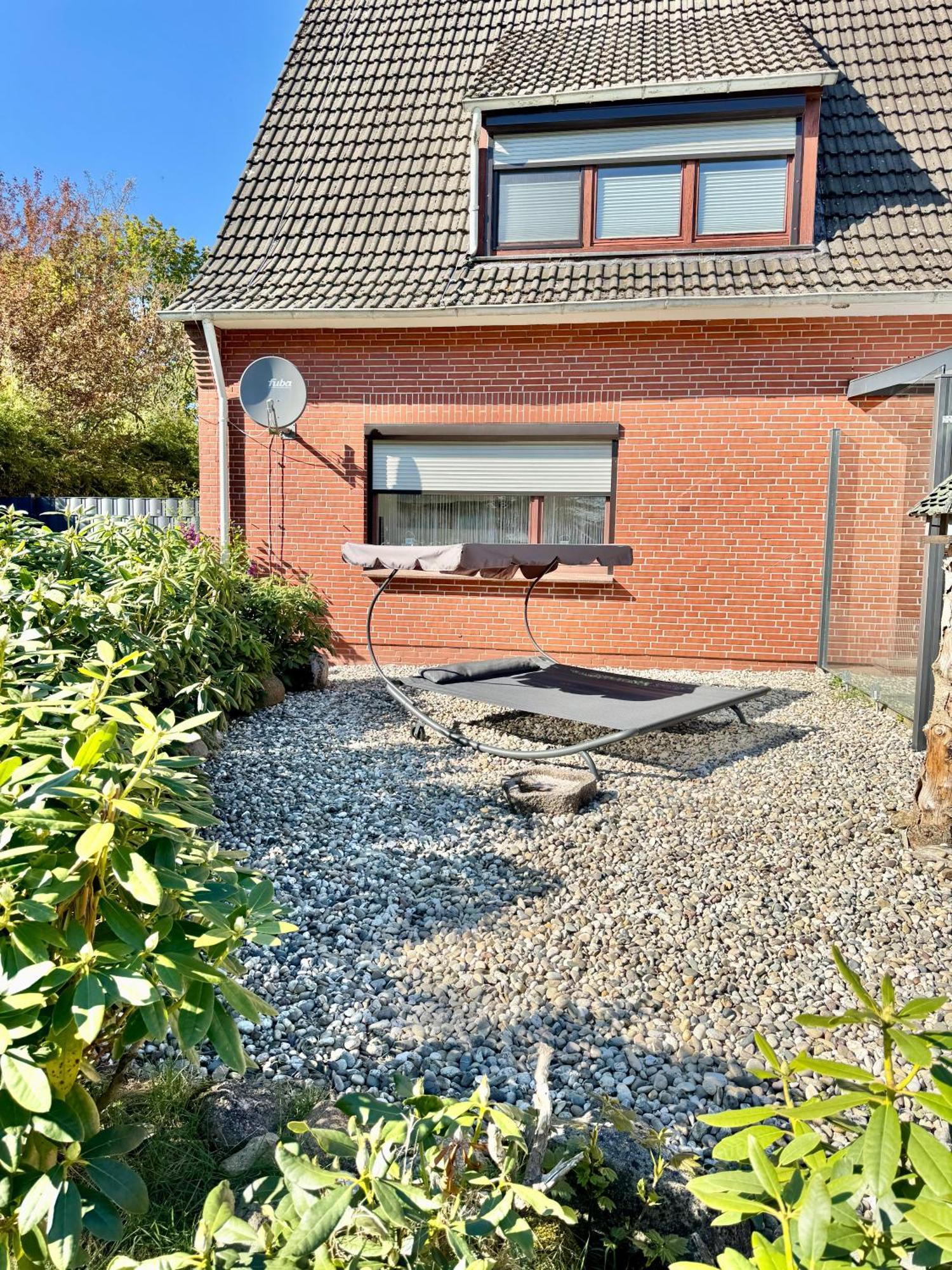 Ferienwohnung Im Erdgeschoss Mit Eingezaeunten Garten Und Terrasse Aurich Zewnętrze zdjęcie